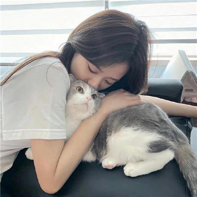 茱莉娅的眼睛